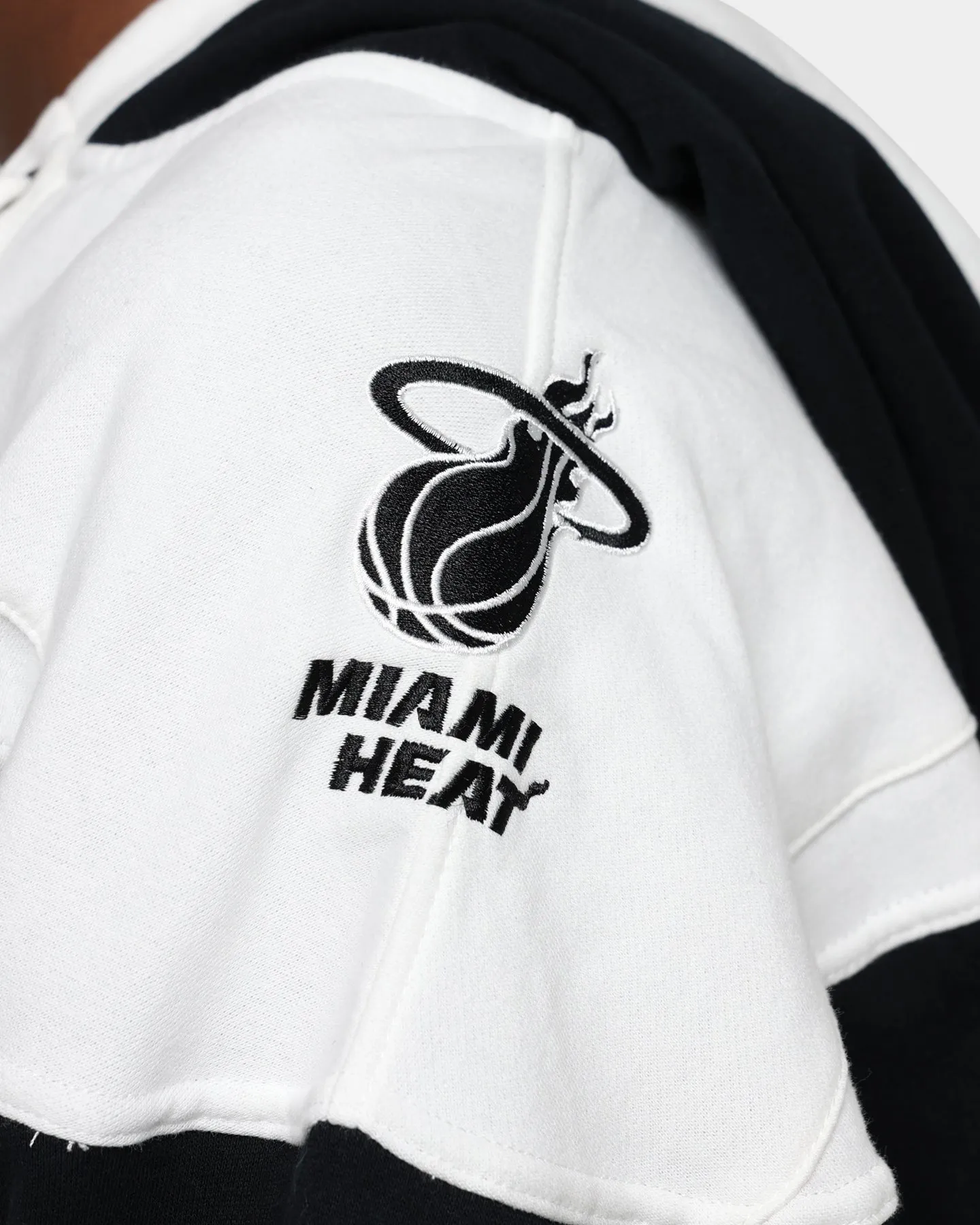 47 Brand Miami Heat Superior Lacer Hoodie Jet Black