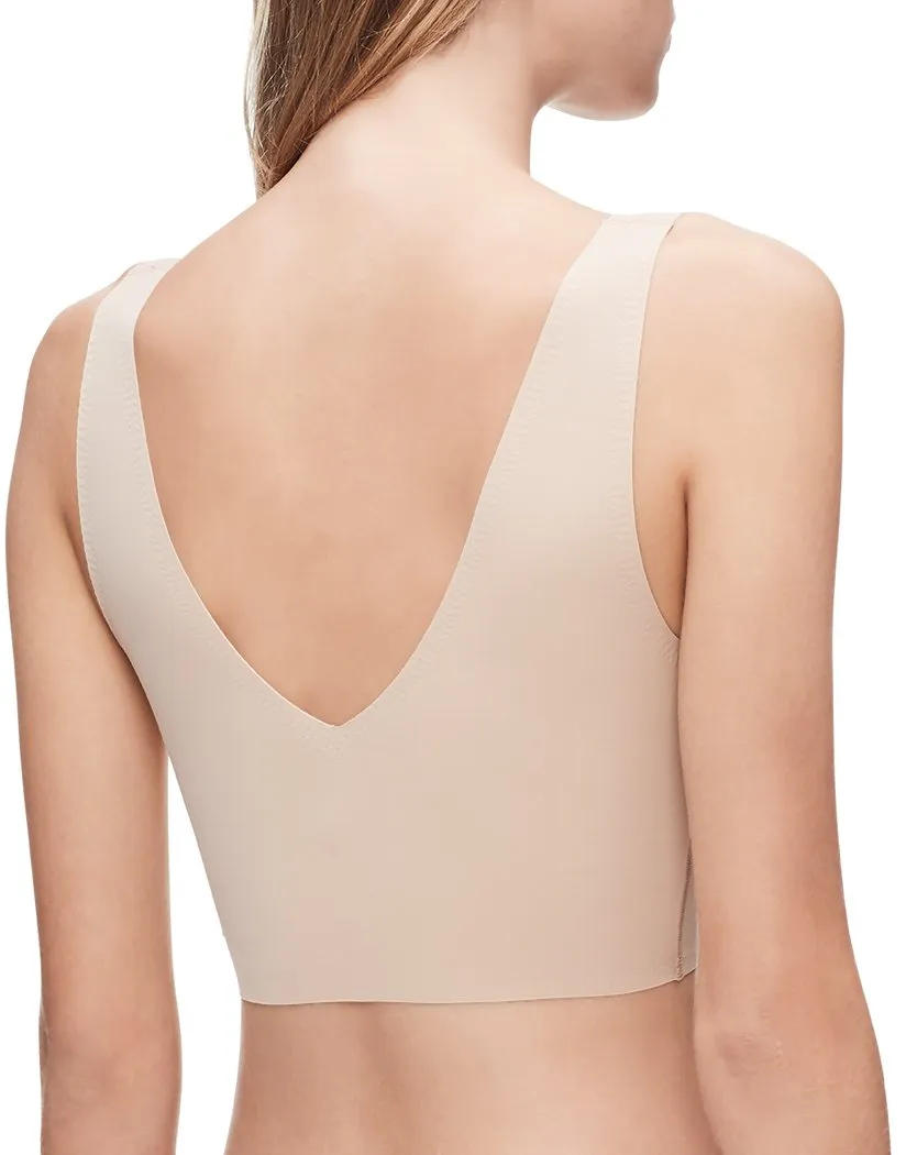 Calvin Klein Women Invisibles V-Neck Bralette QF4708