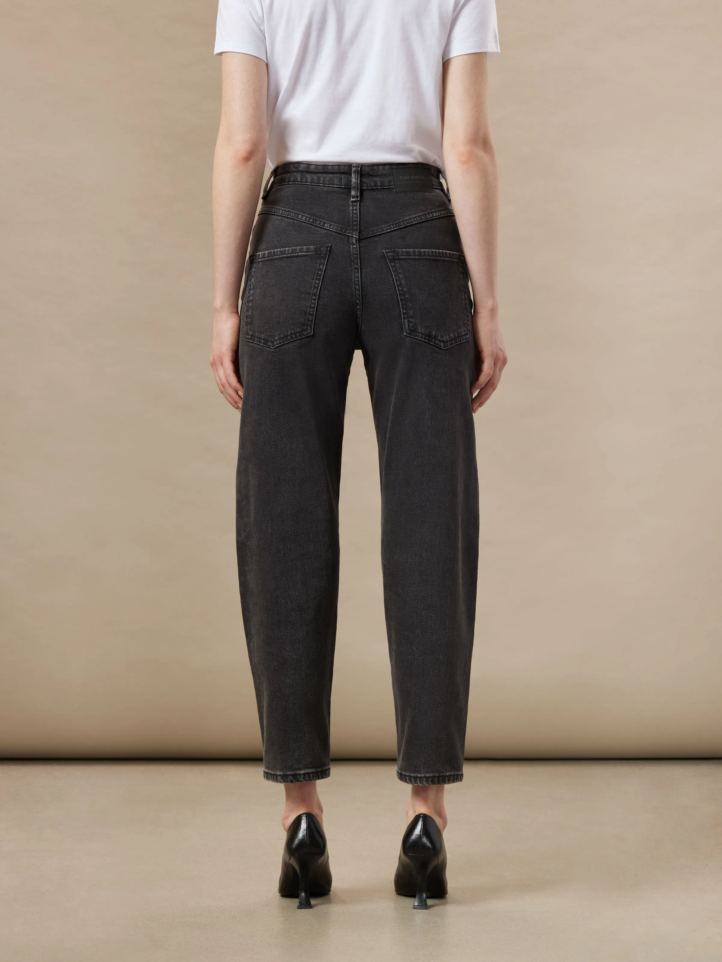 The Linda Balloon Jean in Washed Black