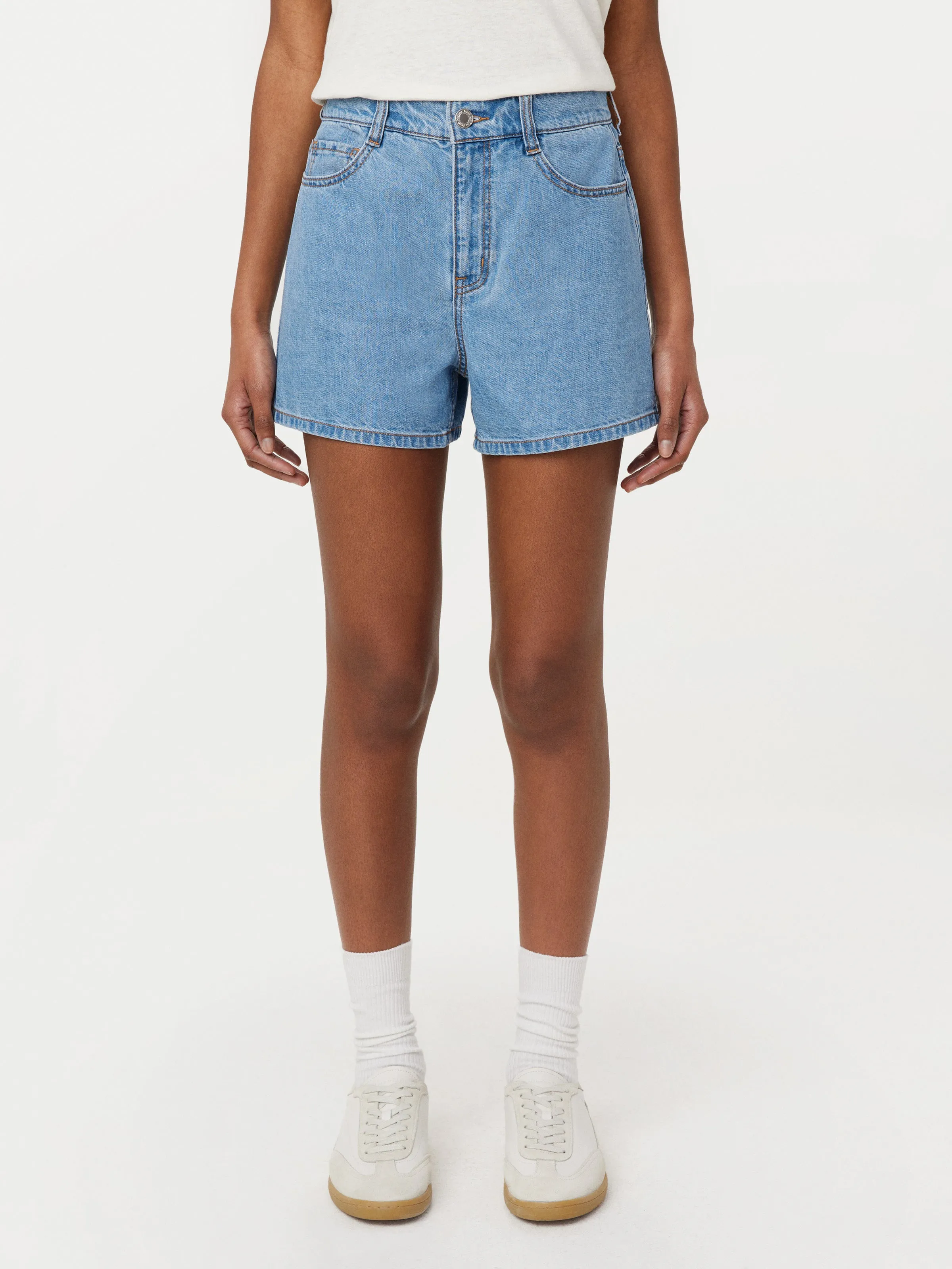 The Tina Relaxed Denim Short in Light Wash